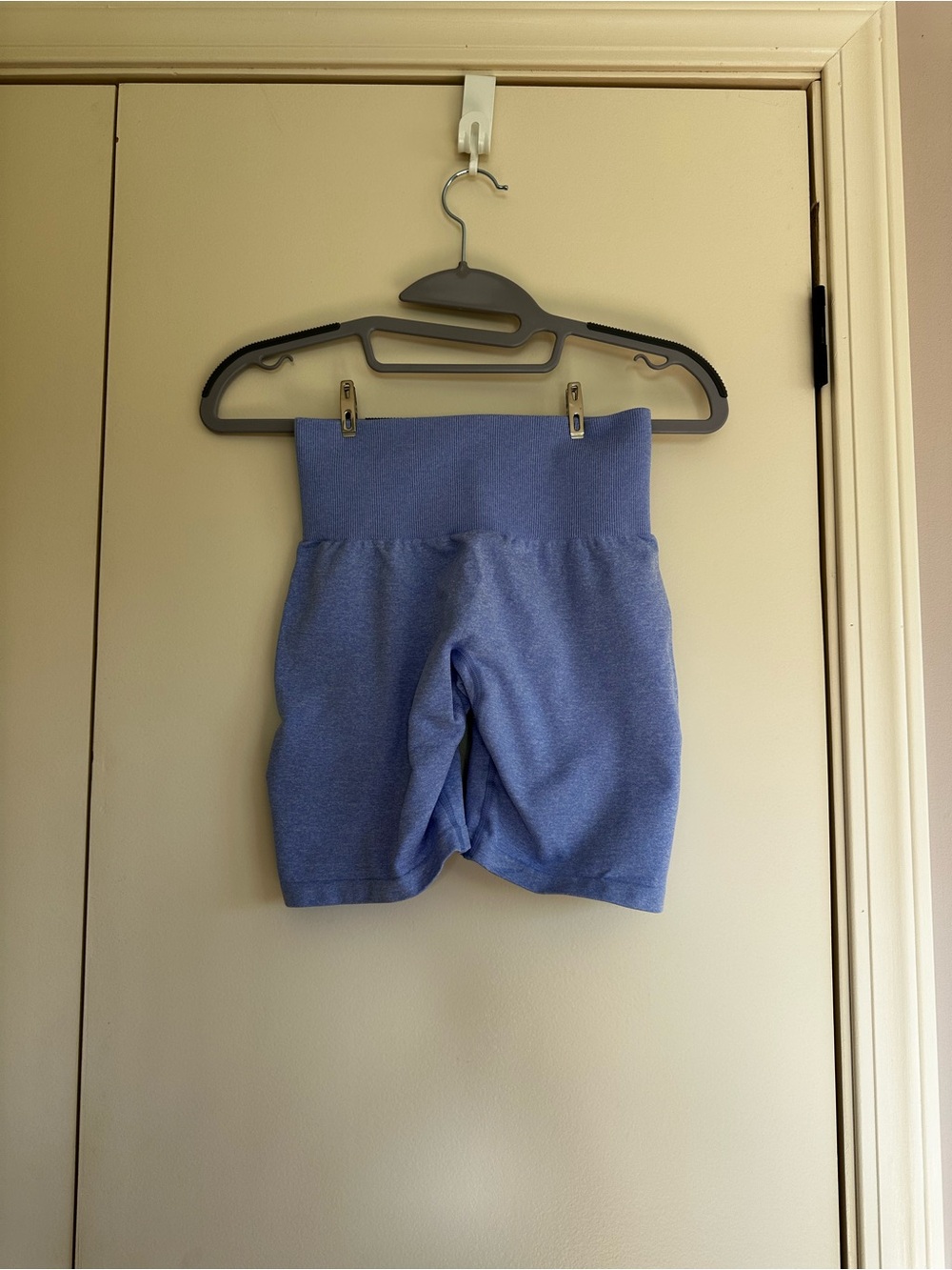 NVGTN Women's Athletic High-Waist Bike Shorts in Periwinkle Blue
